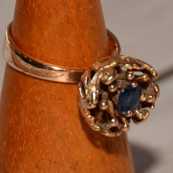 Antique Jewelry - antique 14k gold ring flower sapphire blue stone 8